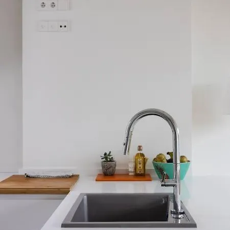 Apq - Apto 5b - Puerto Deportivo * Gijón